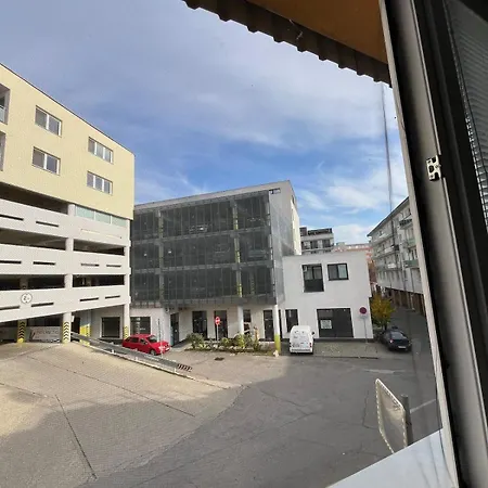 And Spacious With Amenities Apartment *